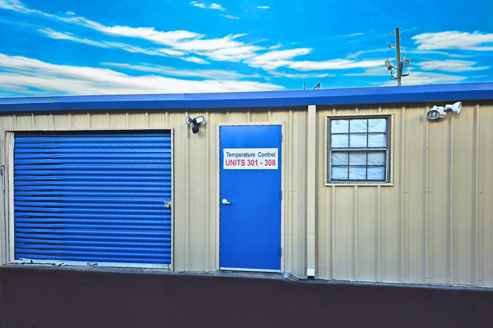 Anniston AL 36206 self storage with climate protection